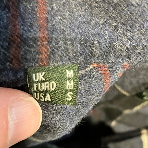 Barbour Classic Tartan Plaid Flannel Dark Checkered Tailored Fit Shirt - Picture 7 of 7